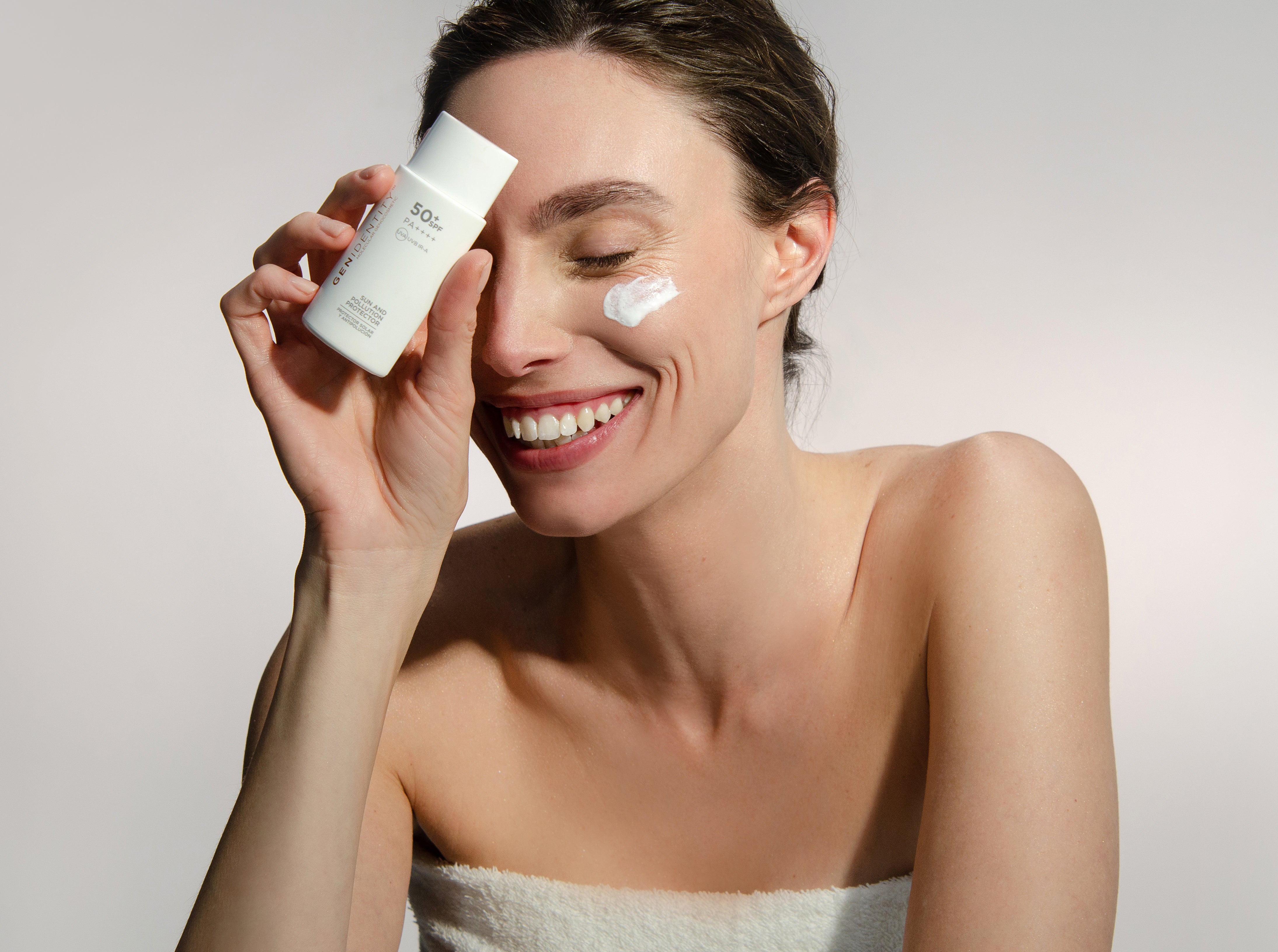 GENIDENTITY - Sun and Pollution Protector - Ecran total/Crème solaire