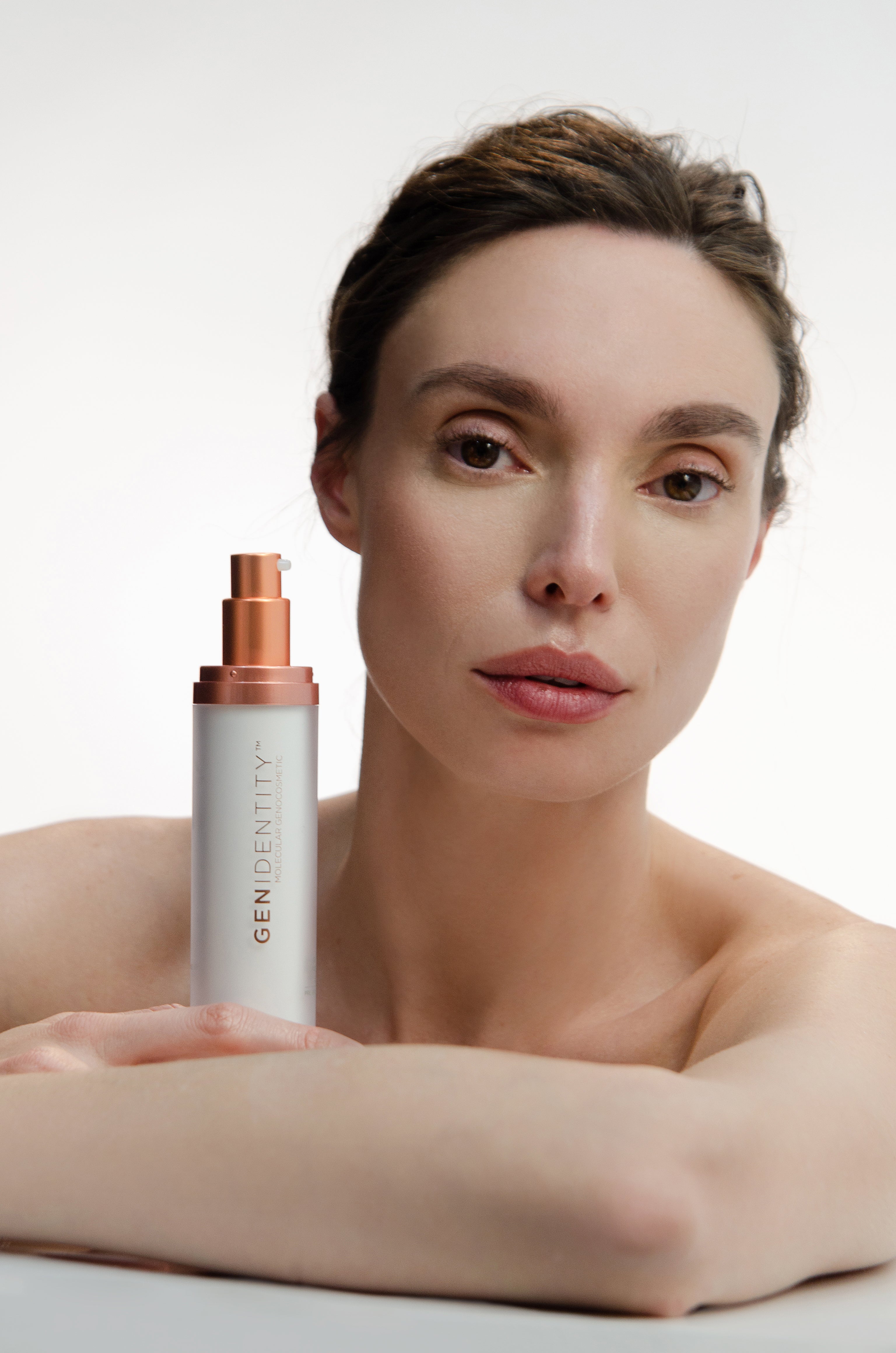 GENIDENTITY - Antiaging Pre-Serum Booster - Sérum booster à l'acide hyaluronique